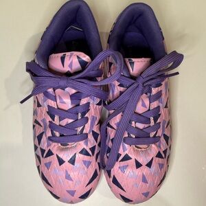 Dream Pairs Girls Soccer Shoes in Pink and Purple